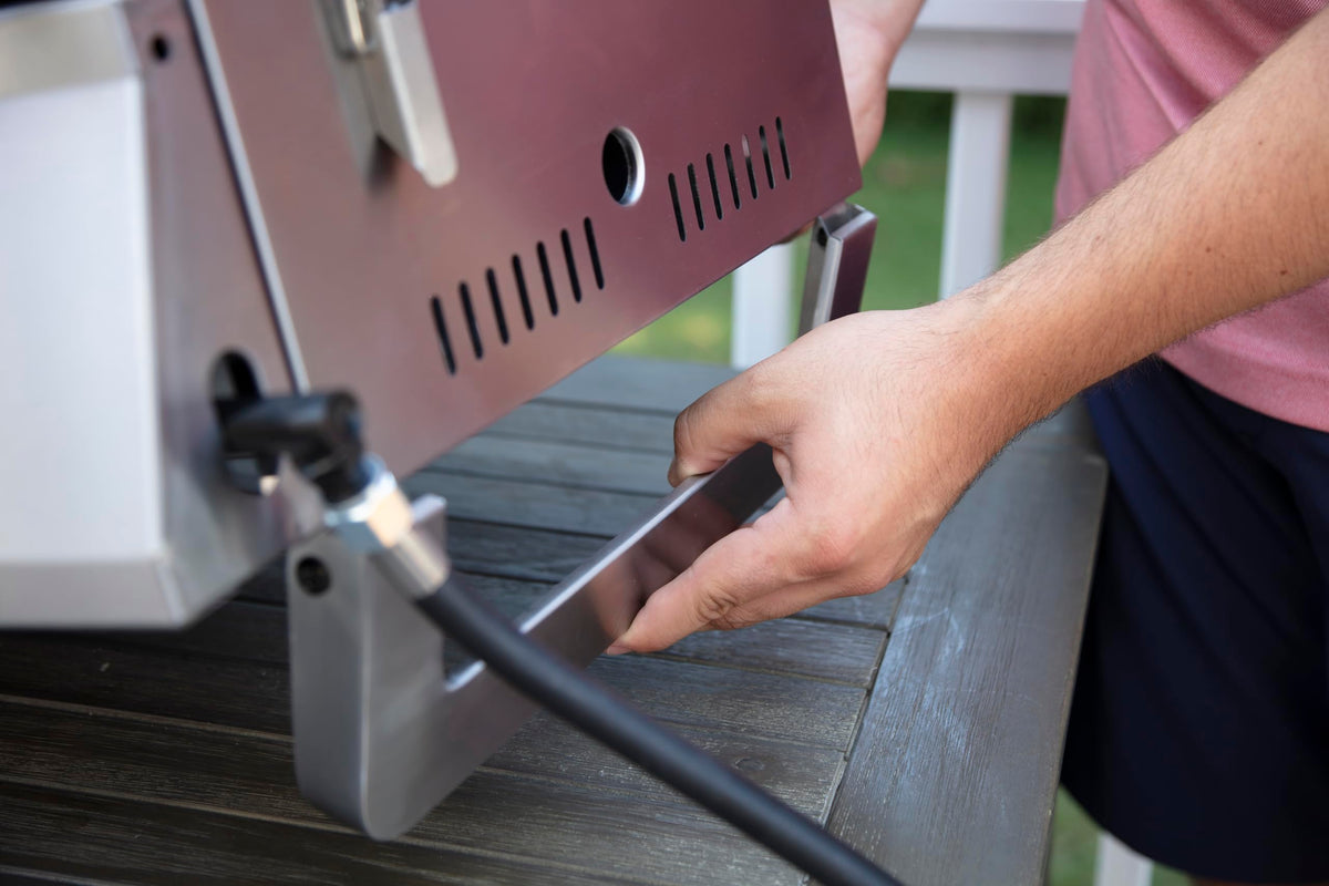 Portable 2-Burner Outdoor Gas Grill W120