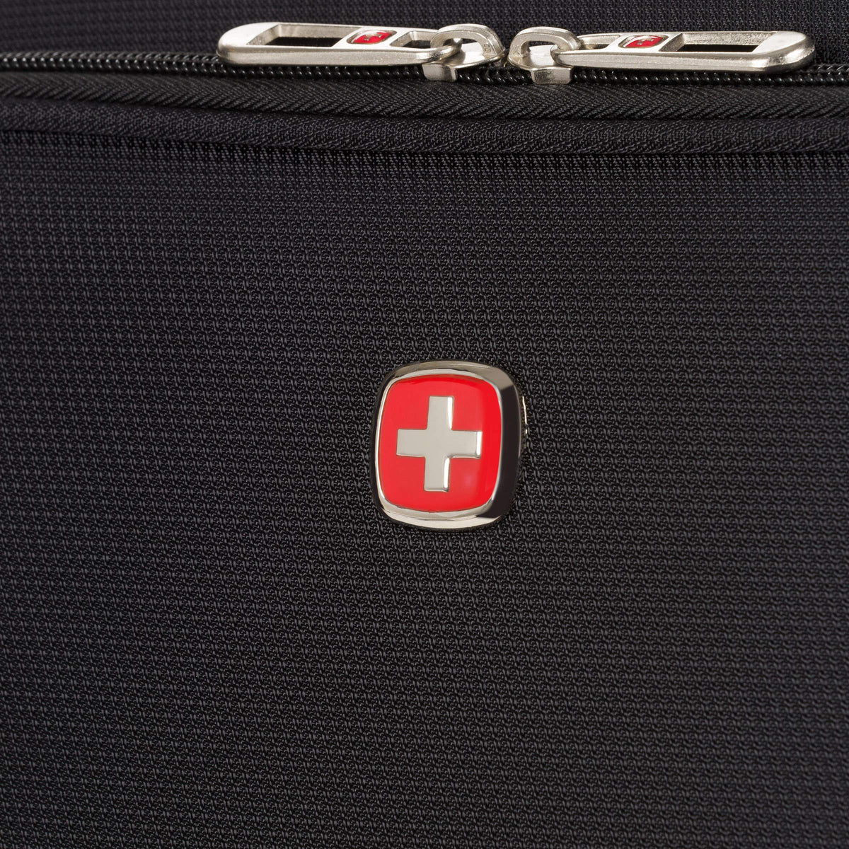 Black 18-Inch Softside Carry-On Luggage with Spinner Wheels Z5000